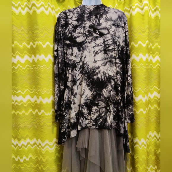 Black And Gray Tie-dye Cardigan - Picture 4 of 6